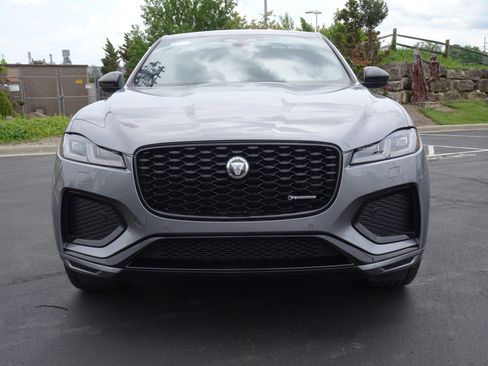 New 2025 Jaguar F-PACE R-Dynamic S AWD/4WD image 13