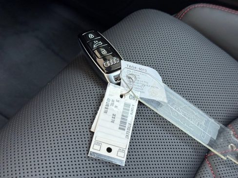 New 2026 Audi Q8 Prestige image 37