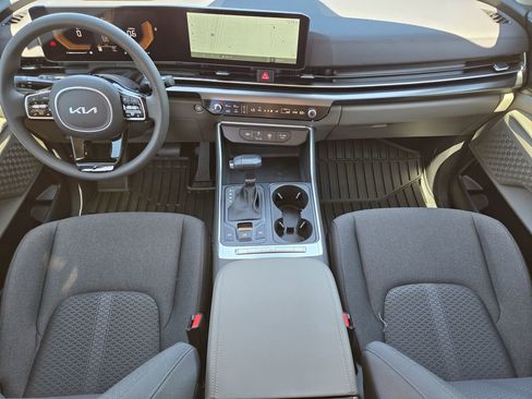 New 2026 Kia Carnival LX image 20