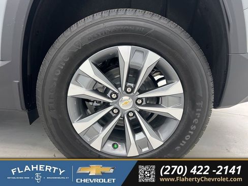 New 2026 Chevrolet Equinox LT image 18