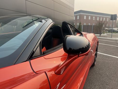 Used 2026 McLaren 750S Spider RWD image 7