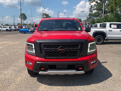 Used 2021 Nissan Titan PRO-4X w/ Pro-4x Convenience Package AWD/4WD image 3