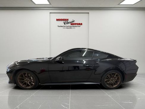 Used 2024 Ford Mustang GT Premium RWD image 2
