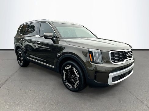Used 2025 Kia Telluride S image 1