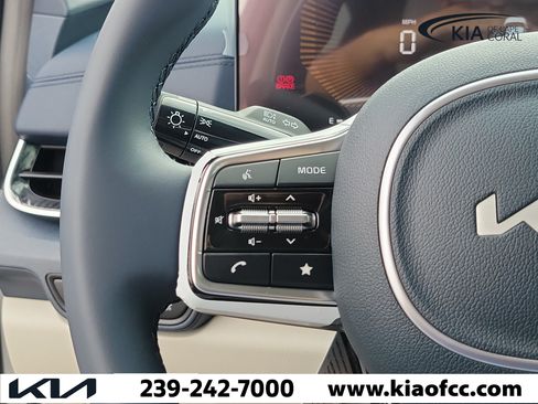 New 2026 Kia Carnival EX FWD image 25