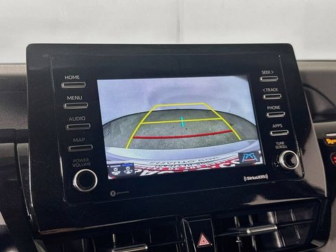 Used 2022 Toyota Camry LE w/ Convenience Package FWD image 11