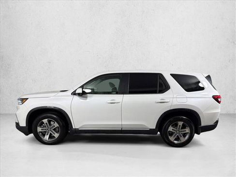 Used 2024 Honda Pilot EX-L image 6