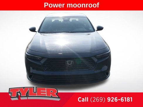Used 2024 Honda Accord EX image 2