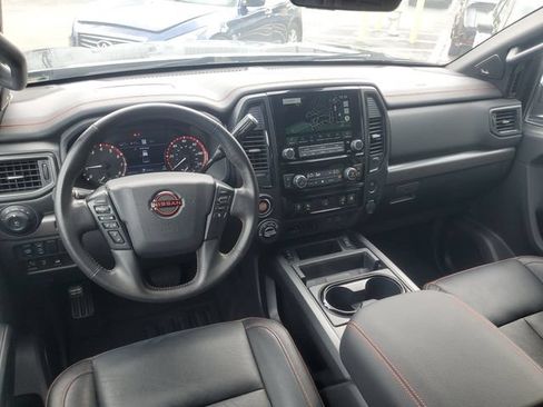 Used 2023 Nissan Titan PRO-4X w/ Pro-4x Convenience Package AWD/4WD image 10