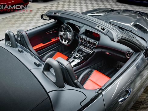 Used 2020 Mercedes-Benz AMG GT Roadster image 35