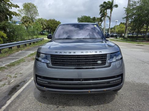 Certified 2023 Land Rover Range Rover SE image 8