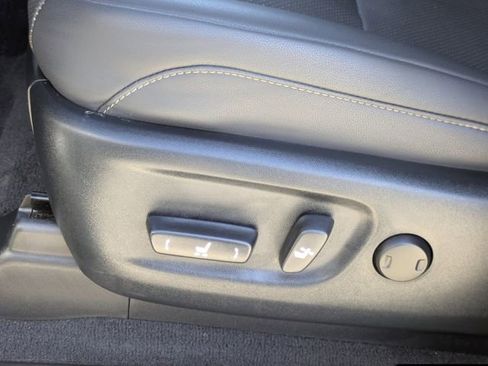 Used 2022 Lexus GX 460 Premium w/ Premium Package image 26