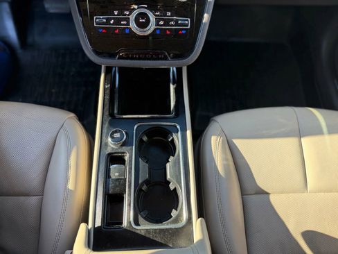 Used 2021 Lincoln Corsair Reserve w/ Elements Package image 30