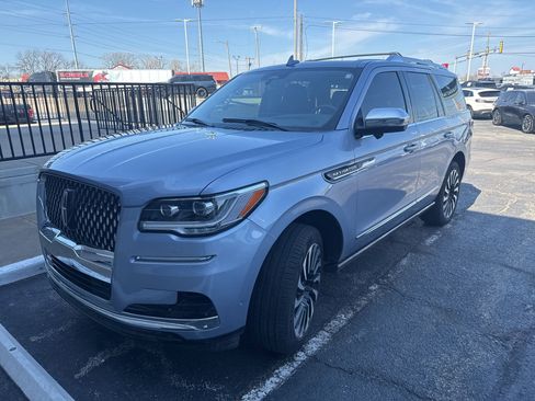 Used 2024 Lincoln Navigator Black Label image 1