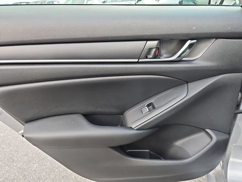 Used 2022 Honda Accord Sport image 27