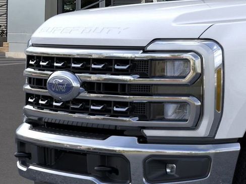 New 2026 Ford F250 Lariat w/ Chrome Package image 17