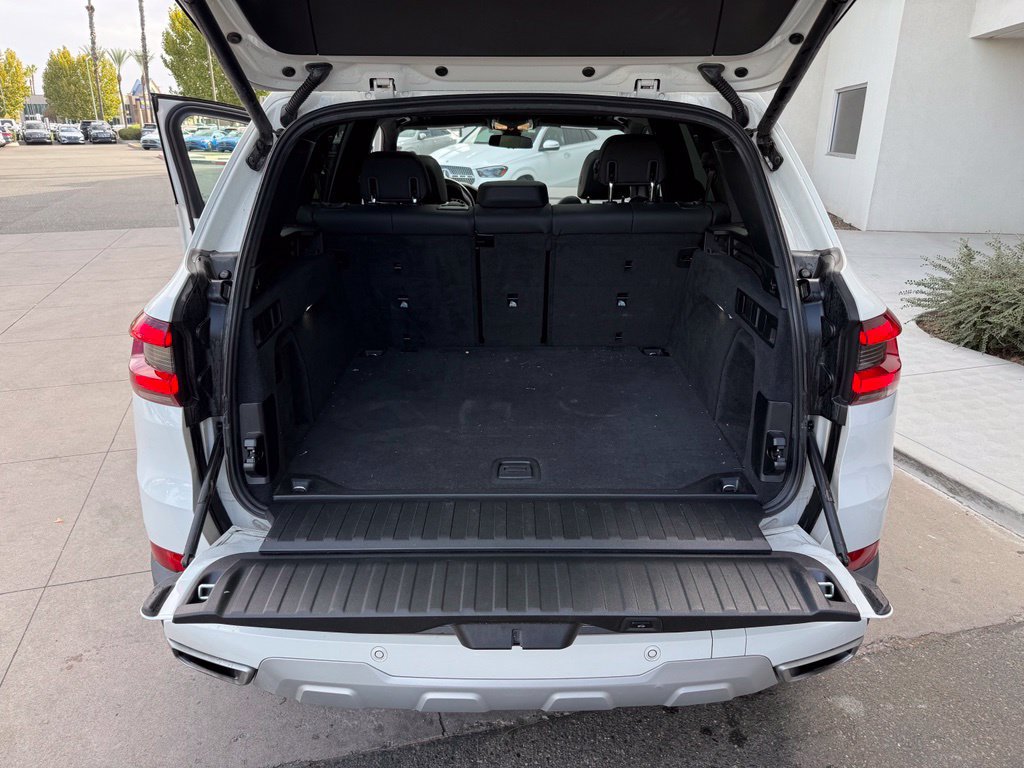 Used 2021 BMW X5 sDrive40i w/ Convenience Package RWD image 16