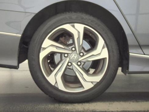 Used 2020 Honda Accord EX image 8