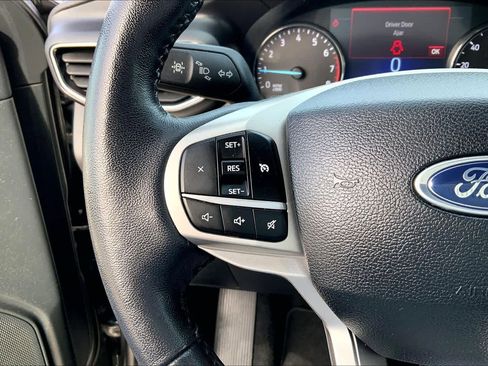 Used 2023 Ford Explorer XLT w/ Equipment Group 202A image 19