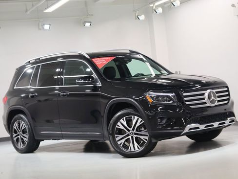 Certified 2025 Mercedes-Benz GLB 250 4MATIC image 8