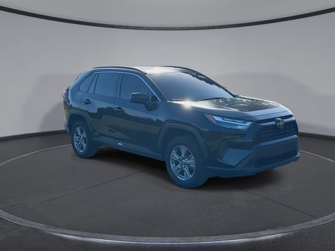 Certified 2025 Toyota RAV4 LE AWD/4WD image 2