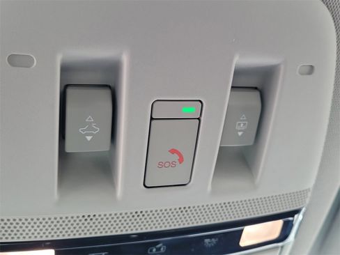 Used 2025 Nissan Murano SL image 17