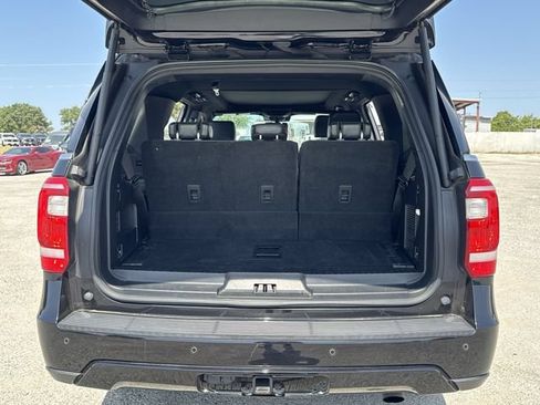 Used 2020 Ford Expedition XLT w/ Equipment Group 202A RWD image 25