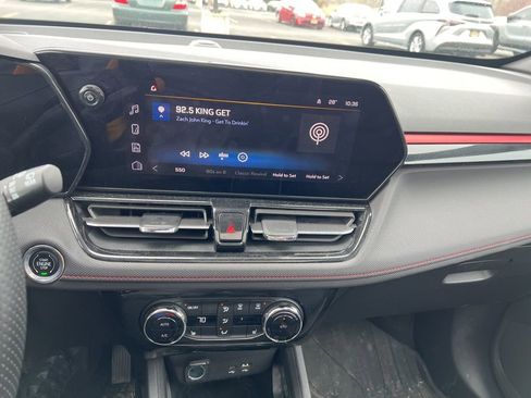 Used 2024 Chevrolet TrailBlazer RS w/ Convenience Package image 7