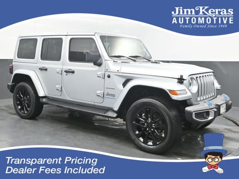 Used 2023 Jeep Wrangler Unlimited Sahara w/ Cold Weather Group AWD/4WD image 1