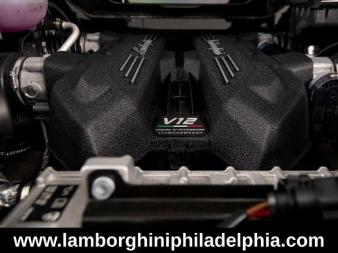Used 2024 Lamborghini Revuelto AWD/4WD image 55