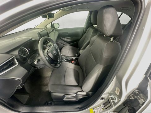 Used 2022 Toyota Corolla LE FWD image 13