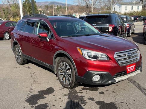 Used 2015 Subaru Outback 2.5i Limited image 3