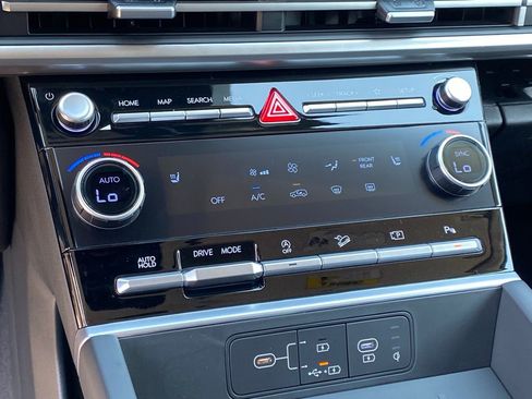 New 2026 Hyundai Santa Fe SEL FWD image 17
