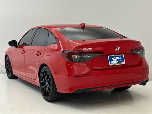 Certified 2025 Honda Civic Sport image 8