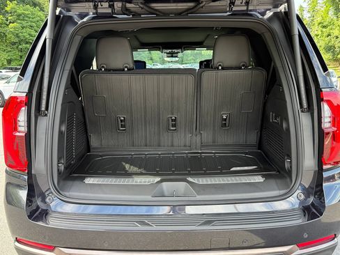 Certified 2026 GMC Yukon AT4 Ultimate AWD/4WD image 12