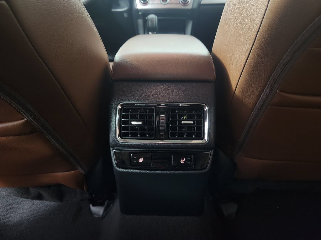 Used 2017 Subaru Outback 2.5i Touring w/ Popular Package #5A AWD/4WD image 19