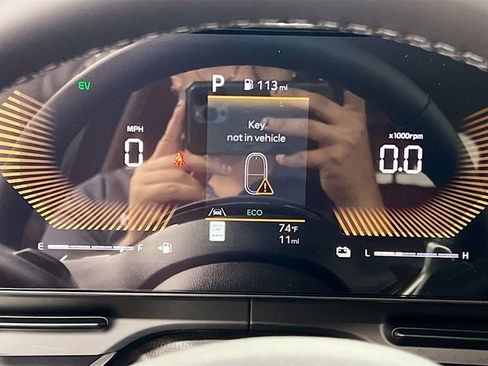 New 2026 Kia Carnival EX image 12