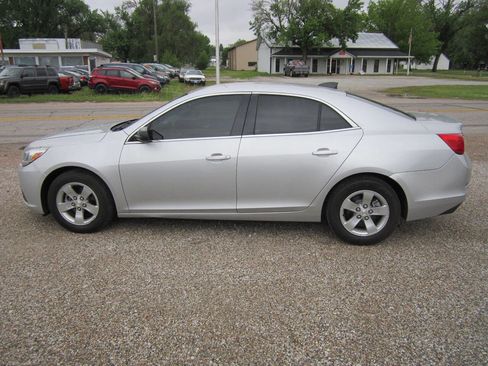 Used 2015 Chevrolet Malibu LS image 1