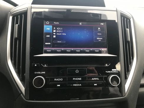 Used 2019 Subaru Crosstrek 2.0i Premium image 21