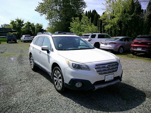 Used 2016 Subaru Outback 2.5i Limited AWD/4WD image 7