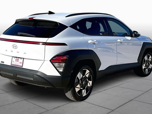 Used 2025 Hyundai Kona SEL image 12