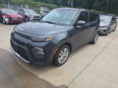 Used 2022 Kia Soul LX