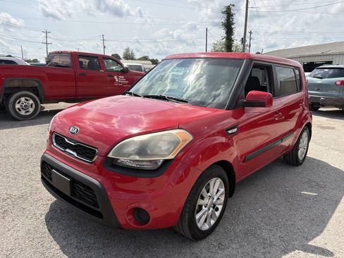 Used 2013 Kia Soul FWD image 5