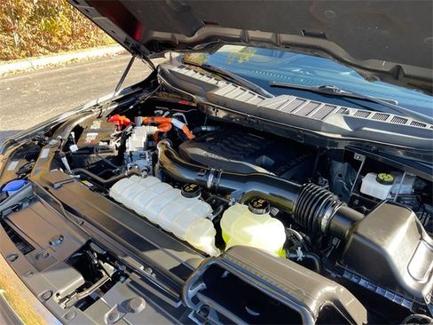 Used 2022 Ford F150 XLT w/ Bed Utility Package image 28