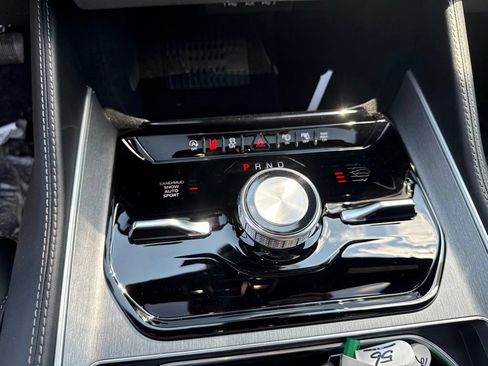 New 2026 Jeep Grand Wagoneer Limited AWD/4WD image 14