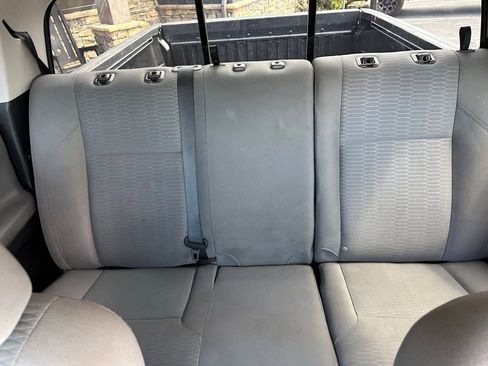 Used 2019 Toyota Tacoma SR5 RWD image 29