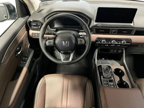 New 2026 Honda Pilot Elite image 13