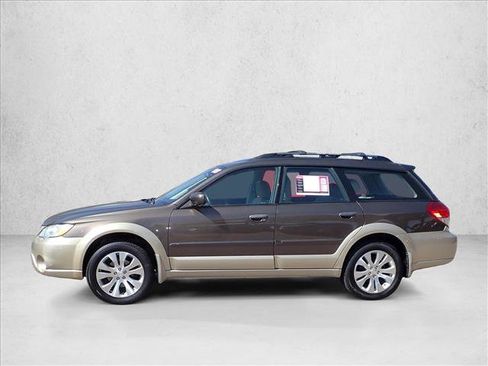 Used 2008 Subaru Outback 2.5i Limited AWD/4WD image 2