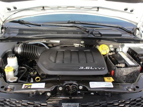 Used 2016 Dodge Grand Caravan American Value Package image 19