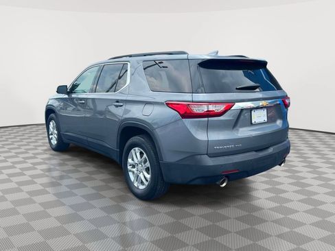 Used 2020 Chevrolet Traverse LT w/ Driver Confidence II Package AWD/4WD image 4
